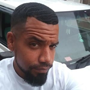 Meet your Posher, Lonnie